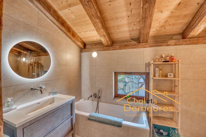 Image No.17-5 Bed House for sale