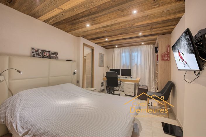 Image No.14-8 Bed House for sale