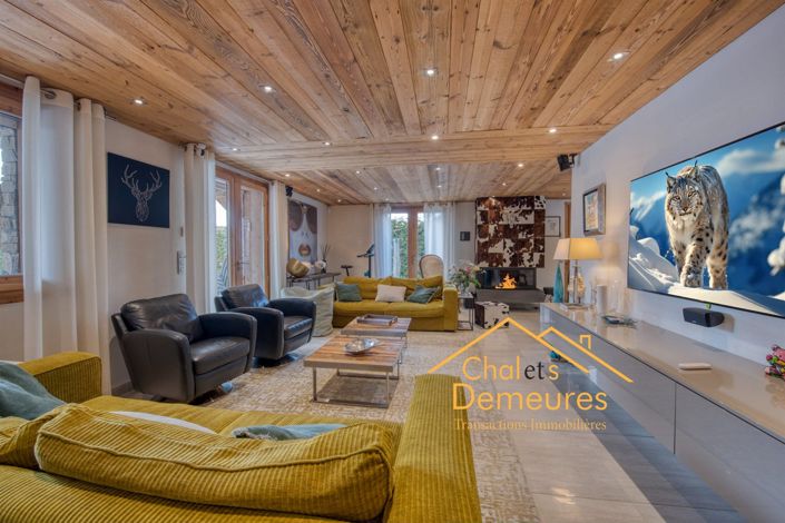 Image No.25-8 Bed House for sale