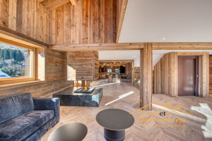 Image No.7-7 Bed House for sale