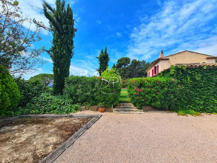 Image No.14-4 Bed House for sale