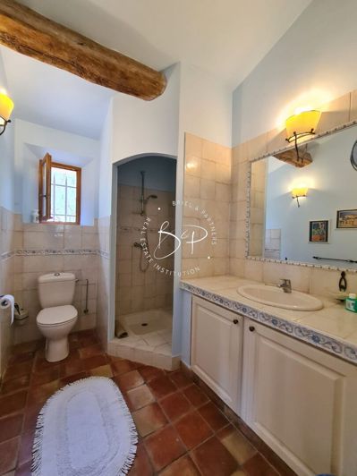 Image No.16-4 Bed House for sale