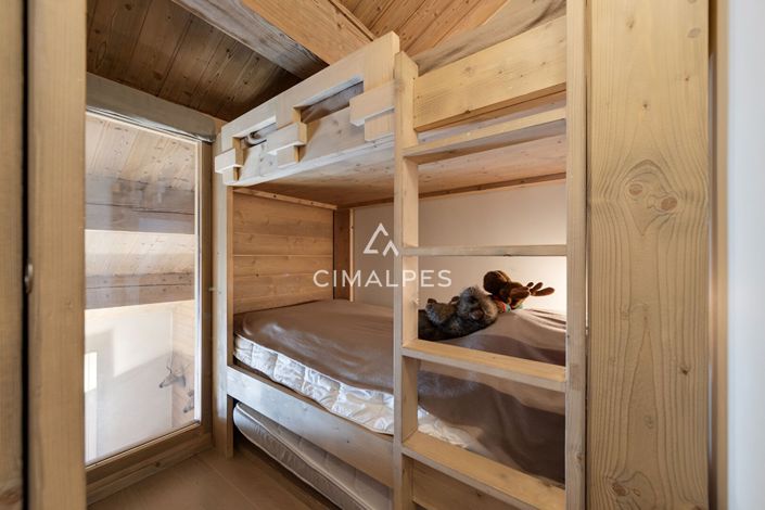 Image No.12-3 Bed Apartment for sale