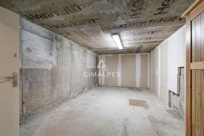 Image No.17-3 Bed Apartment for sale