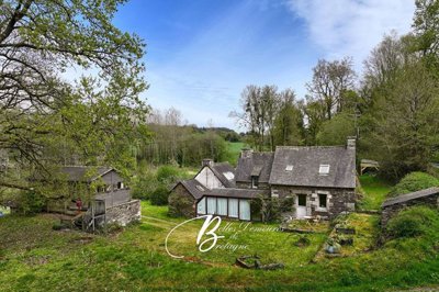 1 - Corlay, House
