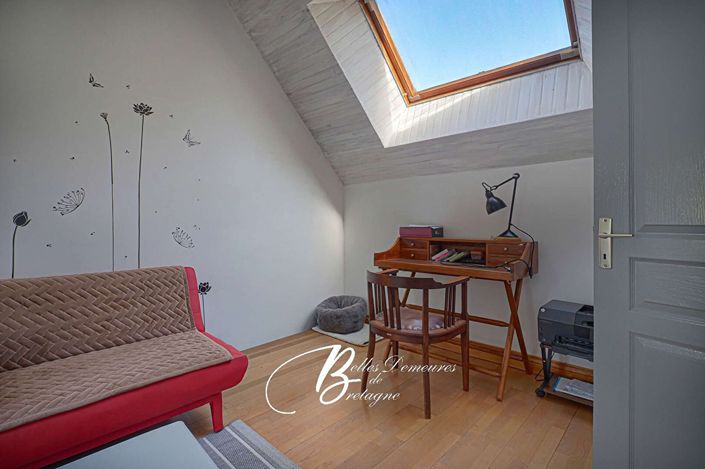 Image No.7-2 Bed House for sale