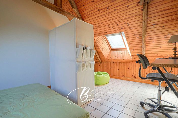 Image No.8-2 Bed House for sale