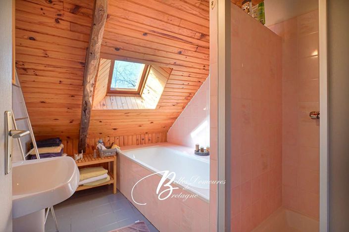 Image No.9-2 Bed House for sale