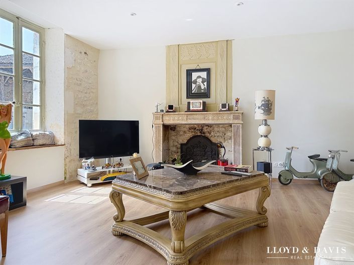 Image No.9-4 Bed House for sale