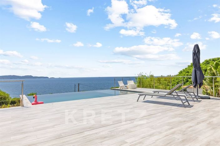 Image No.2-5 Bed House for sale