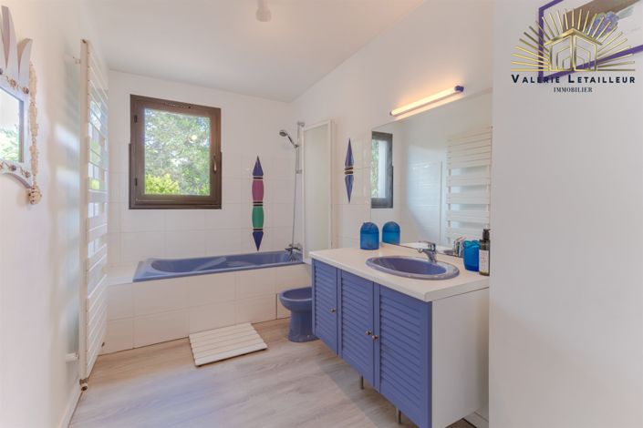 Image No.12-4 Bed House for sale