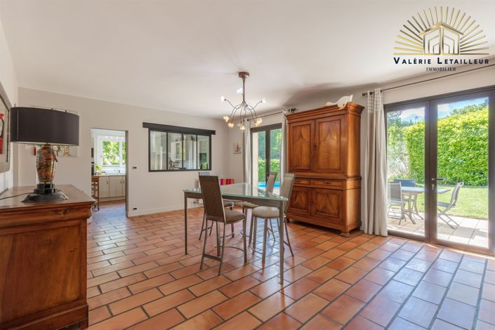 Image No.5-4 Bed House for sale