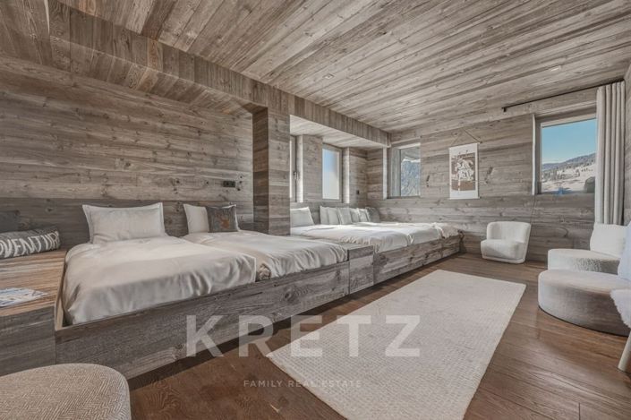 Image No.16-6 Bed House for sale