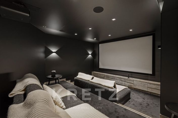 Image No.8-6 Bed House for sale