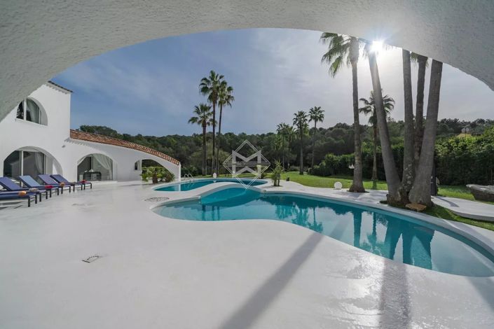 Image No.3-6 Bed House for sale