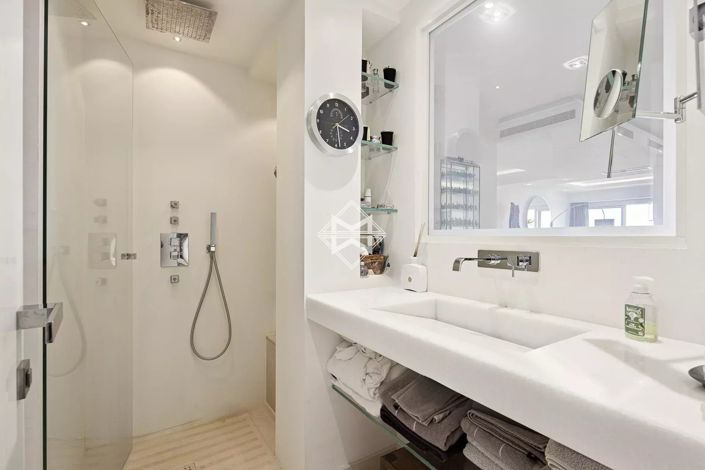 Image No.13-Appartement de 2 chambres à vendre à Cannes