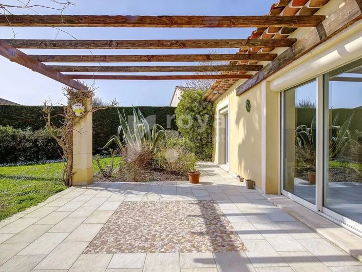 Image No.4-4 Bed House for sale