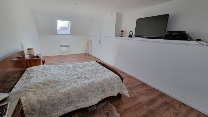 Image No.5-4 Bed House for sale