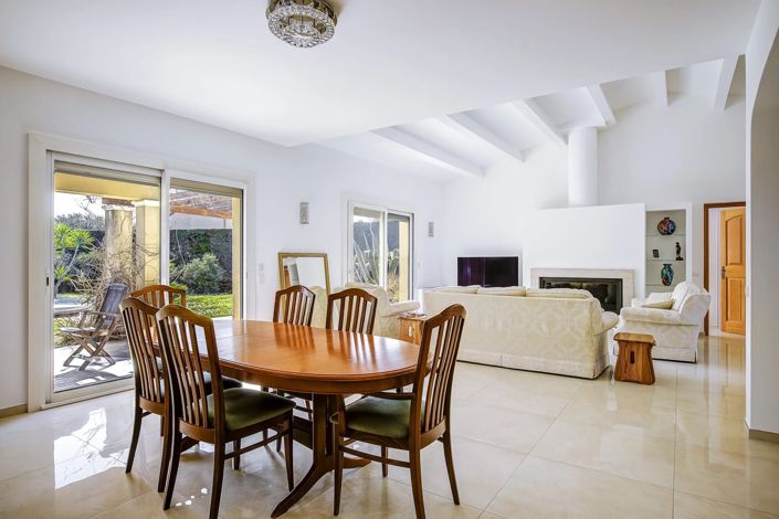 Image No.11-4 Bed House for sale