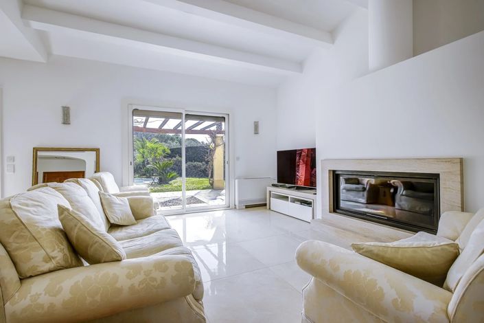 Image No.9-4 Bed House for sale