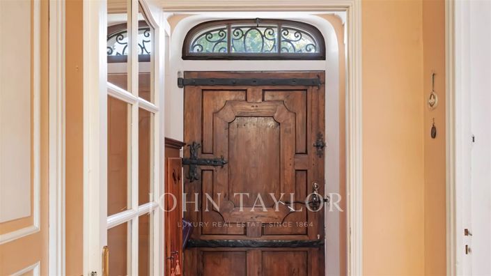 Image No.10-3 Bed House for sale