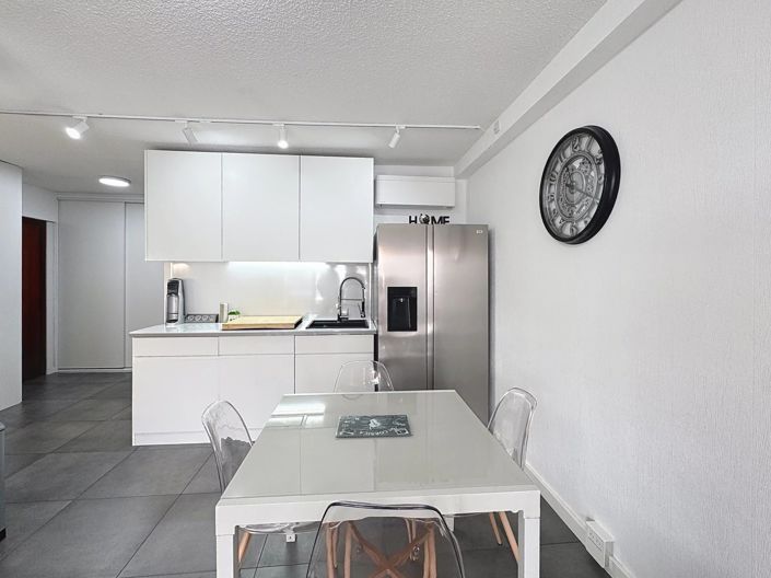 Image No.3-3 Bed Apartment for sale