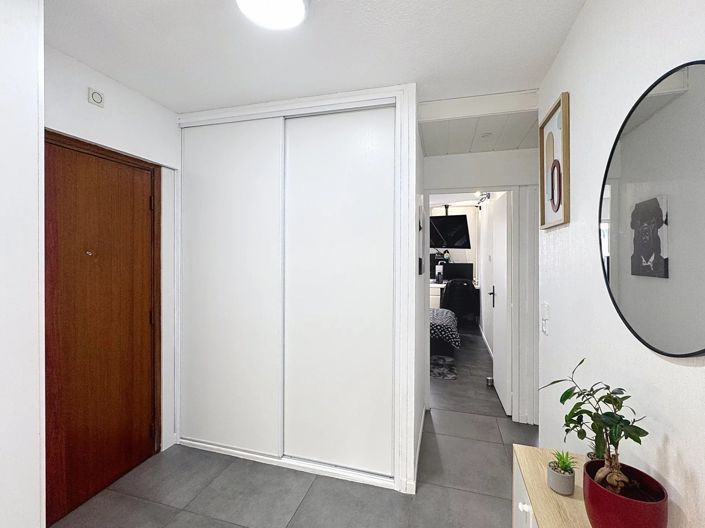 Image No.8-3 Bed Apartment for sale