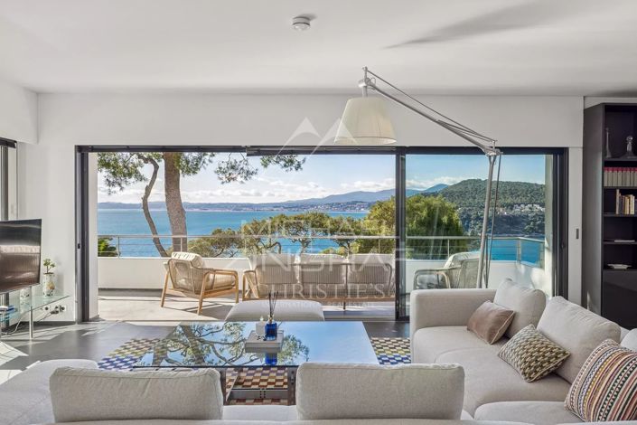 Image No.4-5 Bed House for sale