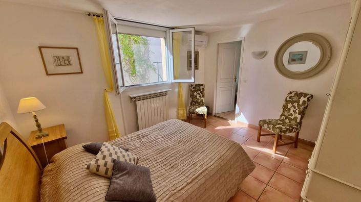 Image No.12-4 Bed House for sale