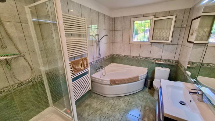 Image No.13-4 Bed House for sale