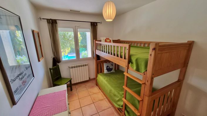 Image No.15-4 Bed House for sale