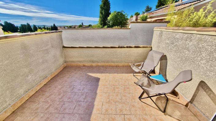 Image No.26-4 Bed House for sale