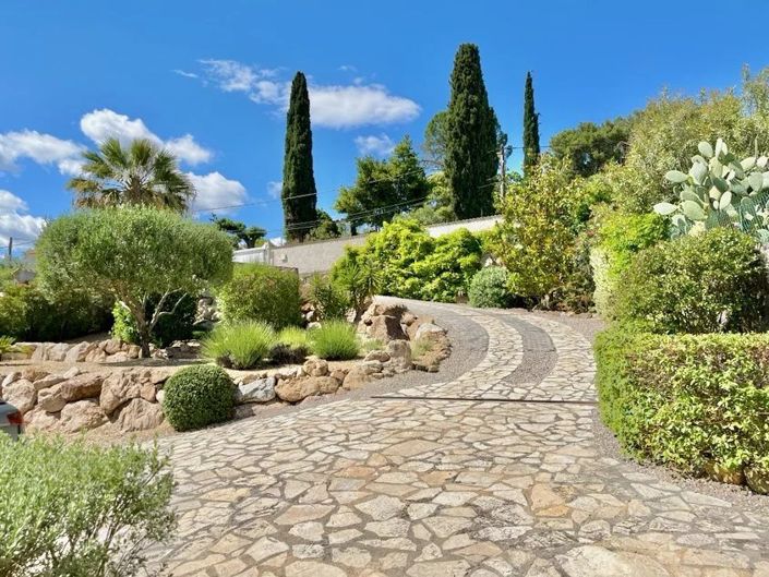 Image No.35-4 Bed House for sale