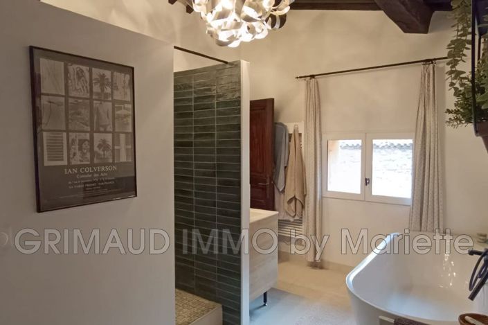 Image No.10-3 Bed House for sale