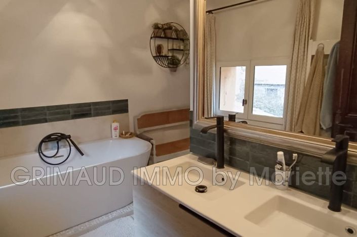 Image No.9-3 Bed House for sale