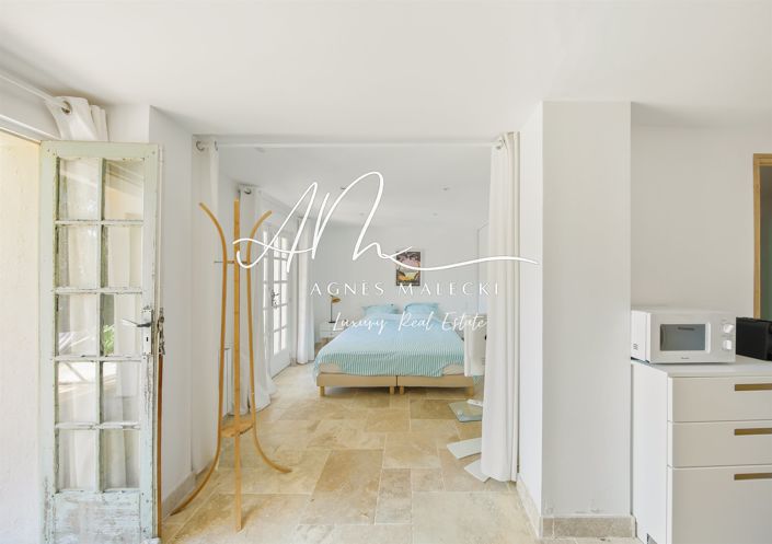 Image No.13-5 Bed House for sale