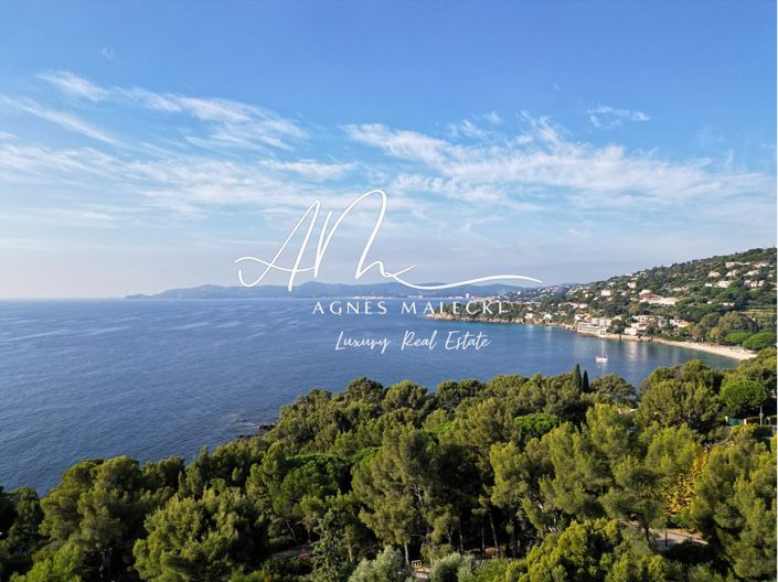 Image No.3-5 Bed House for sale