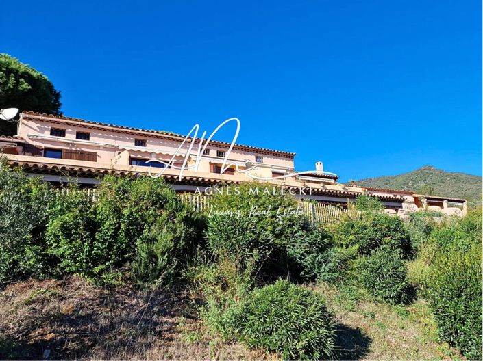 Image No.2-16 Bed House for sale