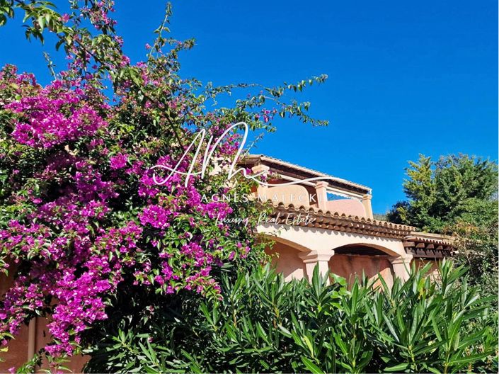 Image No.4-16 Bed House for sale