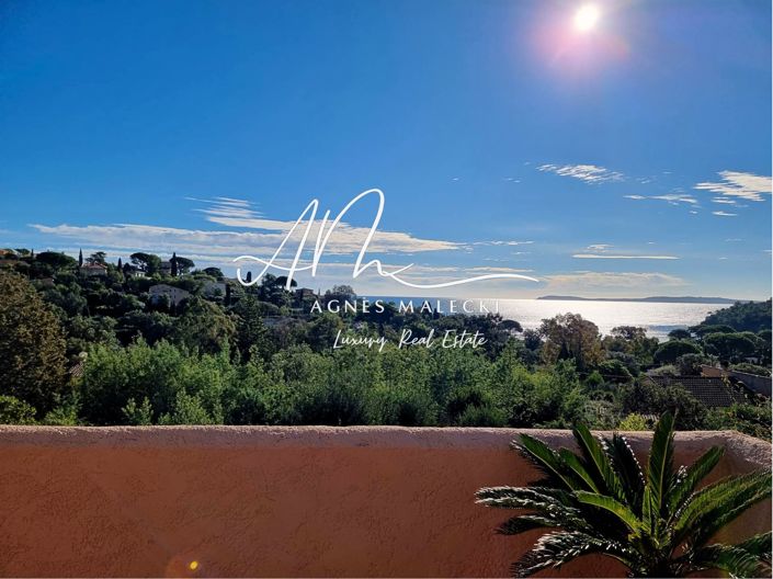 Image No.5-16 Bed House for sale