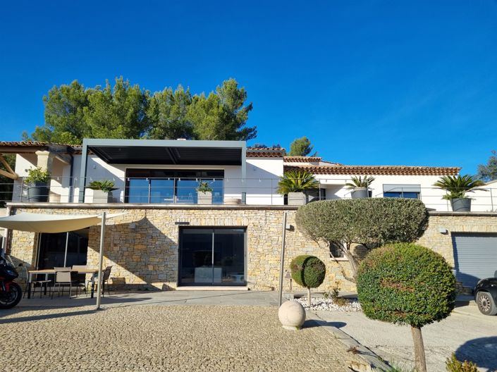 Image No.3-6 Bed House for sale