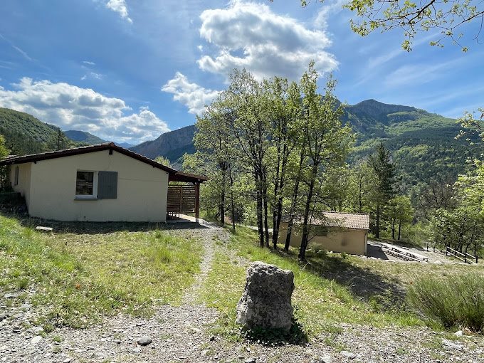 Image No.12-Maison de 12 chambres à vendre à Clamensane