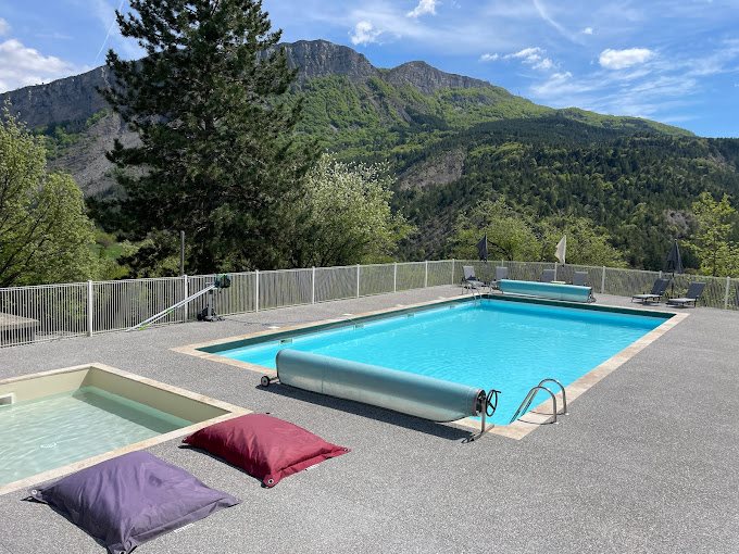 Image No.3-Maison de 12 chambres à vendre à Clamensane