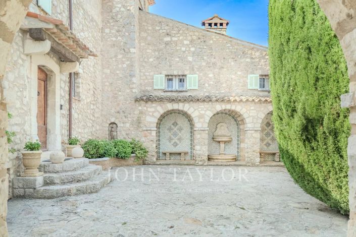 Image No.12-6 Bed House for sale