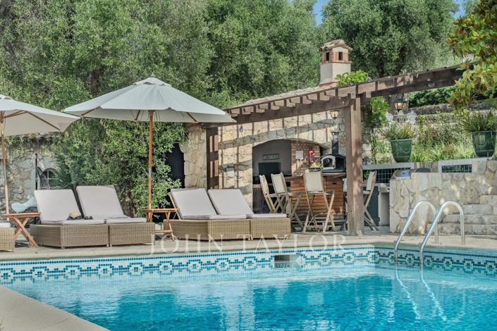 Image No.44-6 Bed House for sale