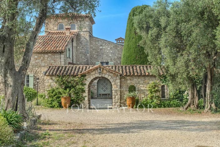 Image No.5-6 Bed House for sale