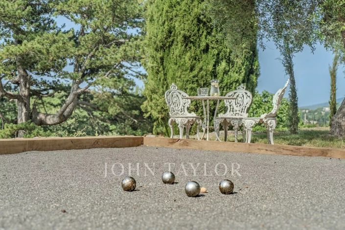 Image No.52-6 Bed House for sale