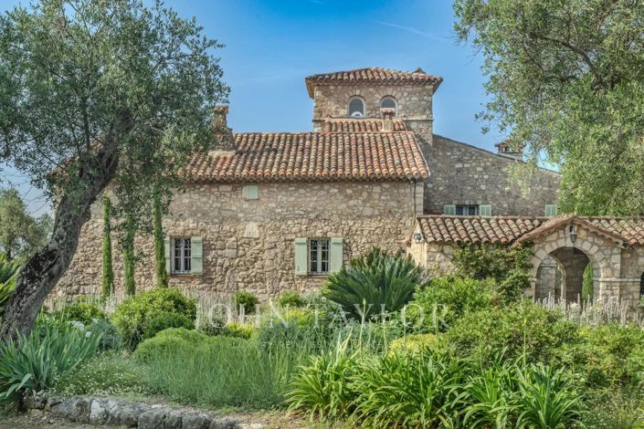 Image No.54-6 Bed House for sale