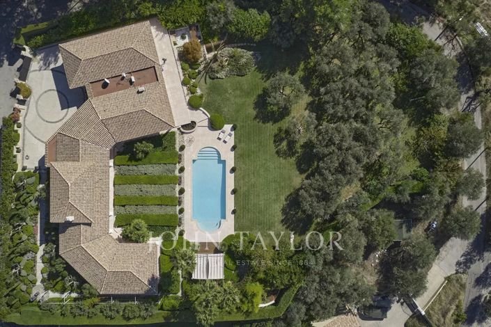 Image No.2-5 Bed House for sale