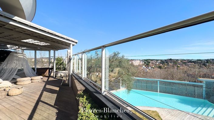 Image No.12-5 Bed Apartment for sale